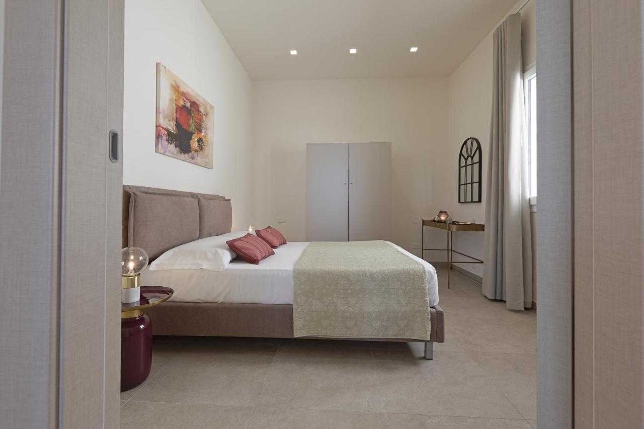 Mareli Suites San Leone Bagian luar foto