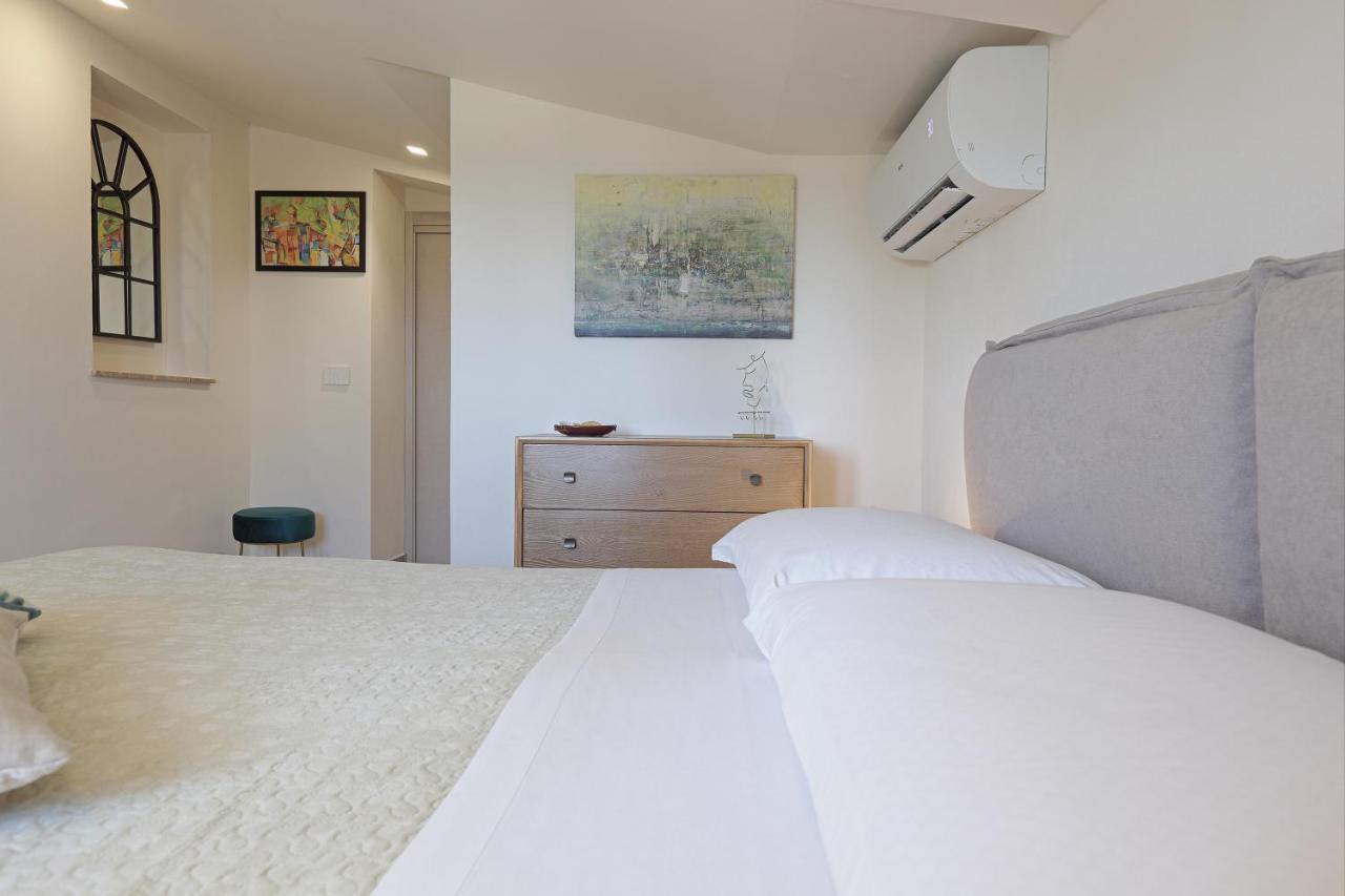 Mareli Suites San Leone Bagian luar foto