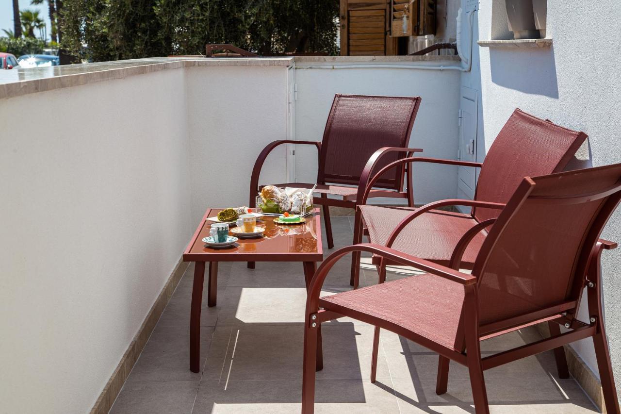 Mareli Suites San Leone Bagian luar foto