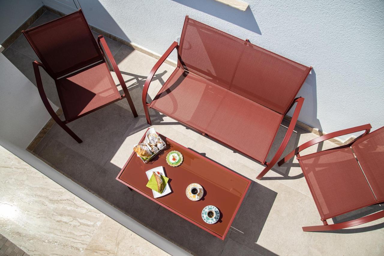 Mareli Suites San Leone Bagian luar foto